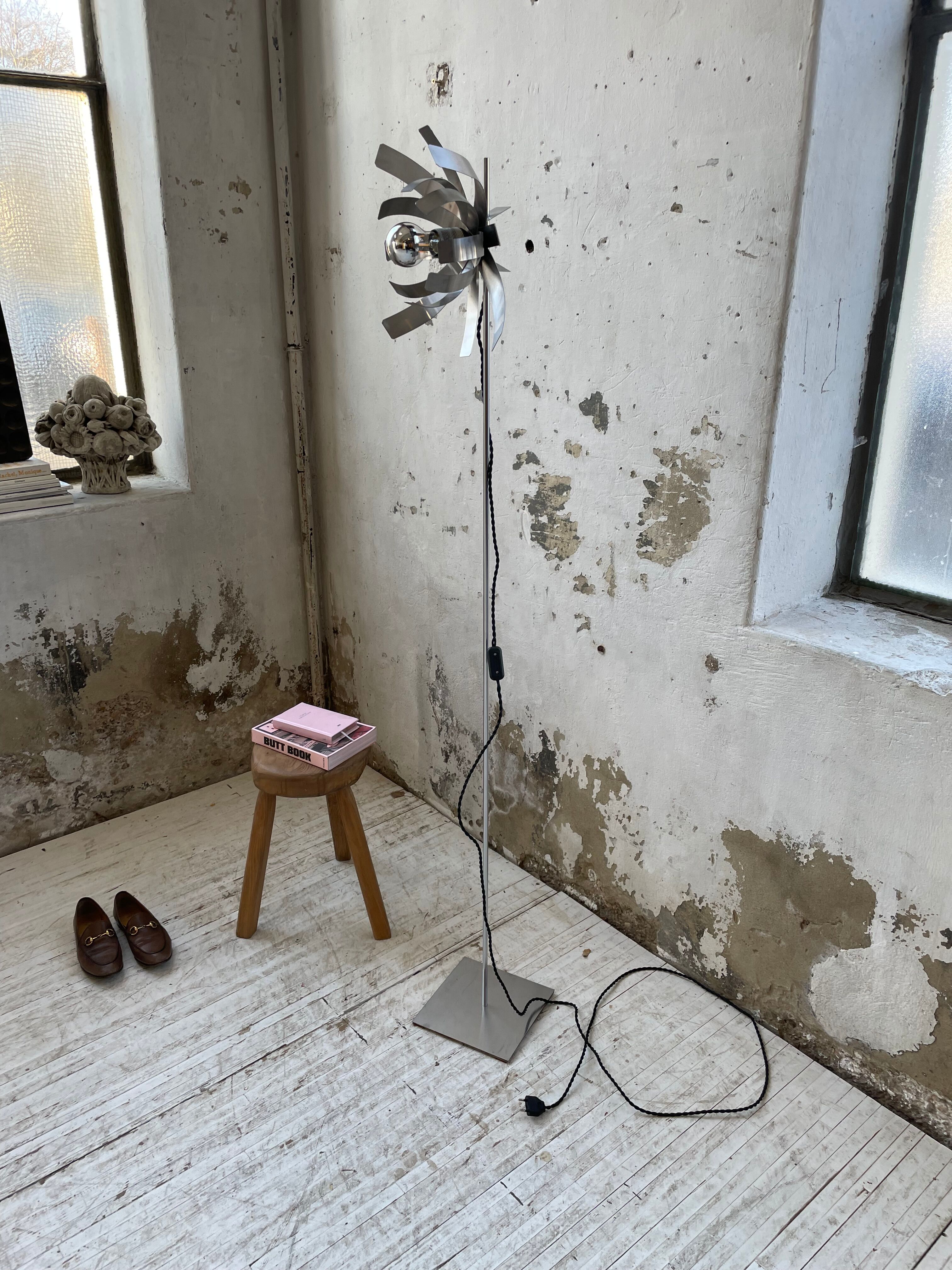 Floor lamp chrome 'flower' design Jacques Veyrat-Masson and Philippe Rogier, edited by Oxar