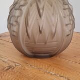 Ball vase "ribbed tips"