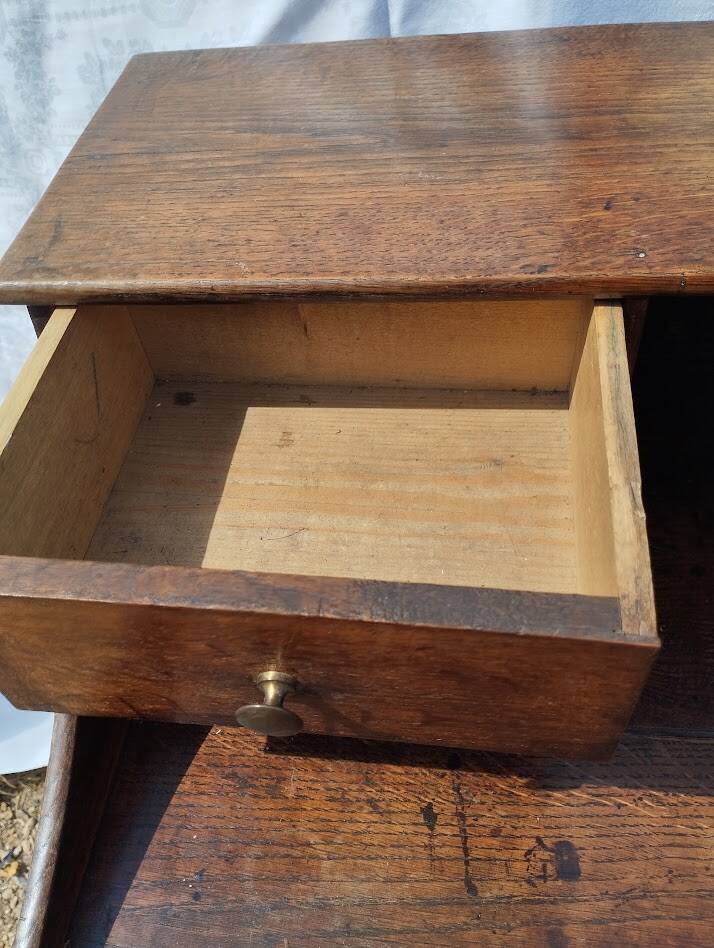 Victorian oak graduated desk – circa 1890-1910.