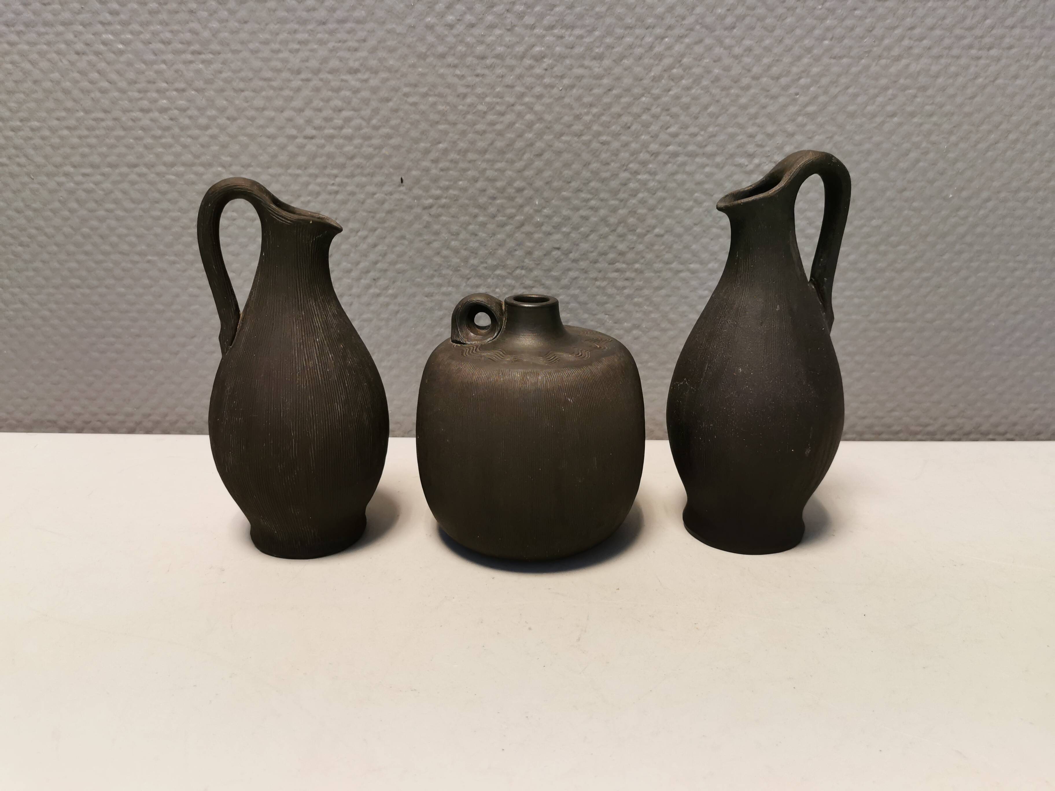 Céramiques du danois dagnæs ceramics des années 1970. avec rainures.