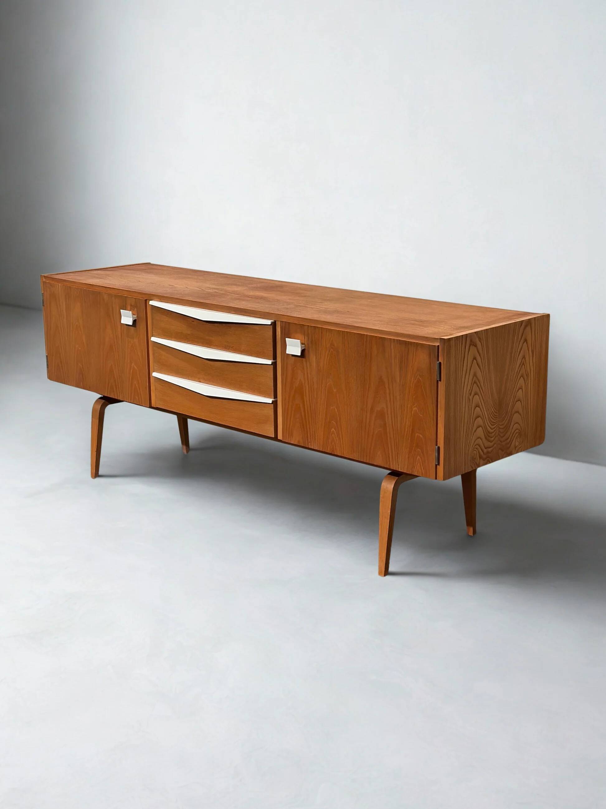 Buffet 427/K Elm for Hellerau
