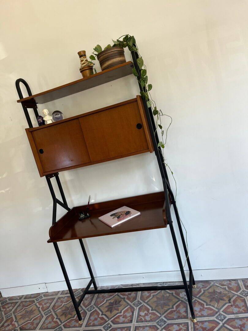 Freestanding wall unit with desk