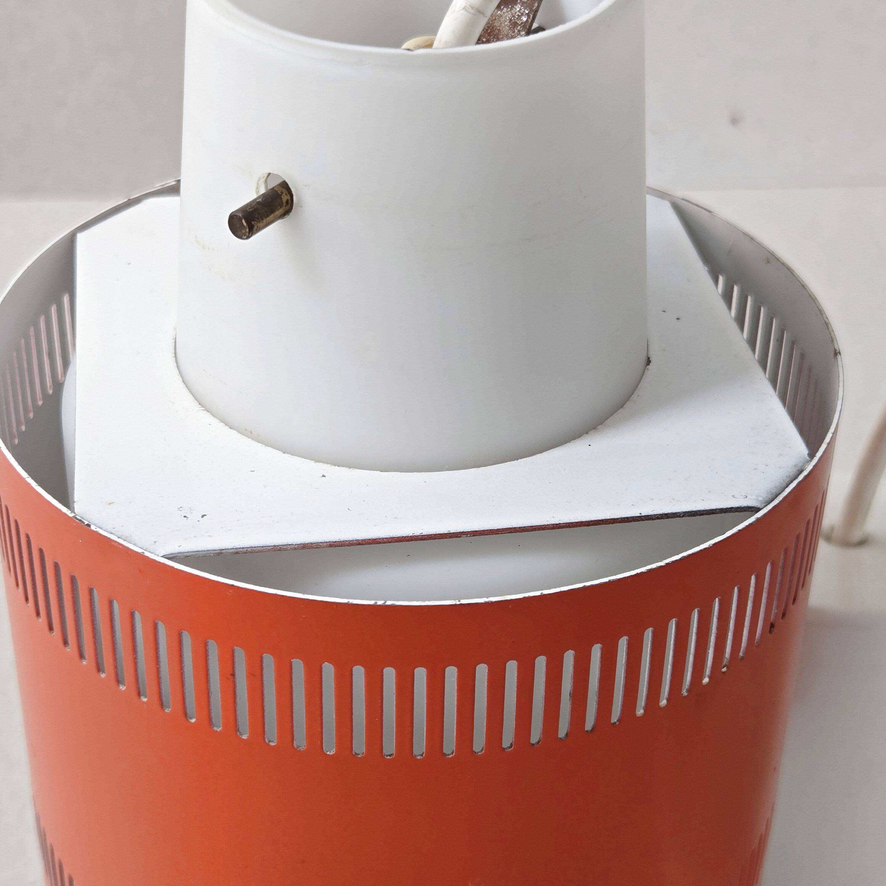 Vintage 1960s pendant light