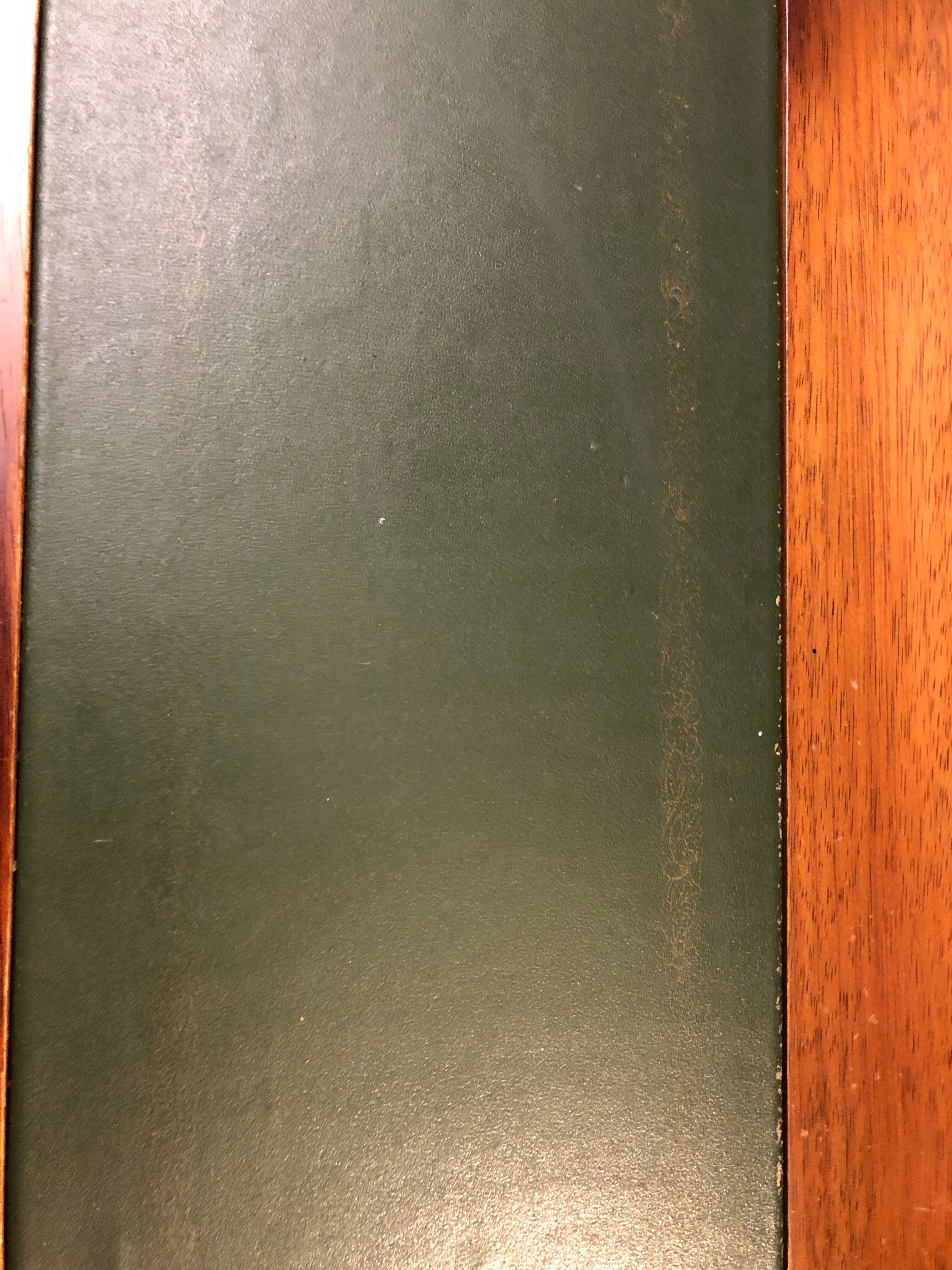 Louis Philippe office with financial