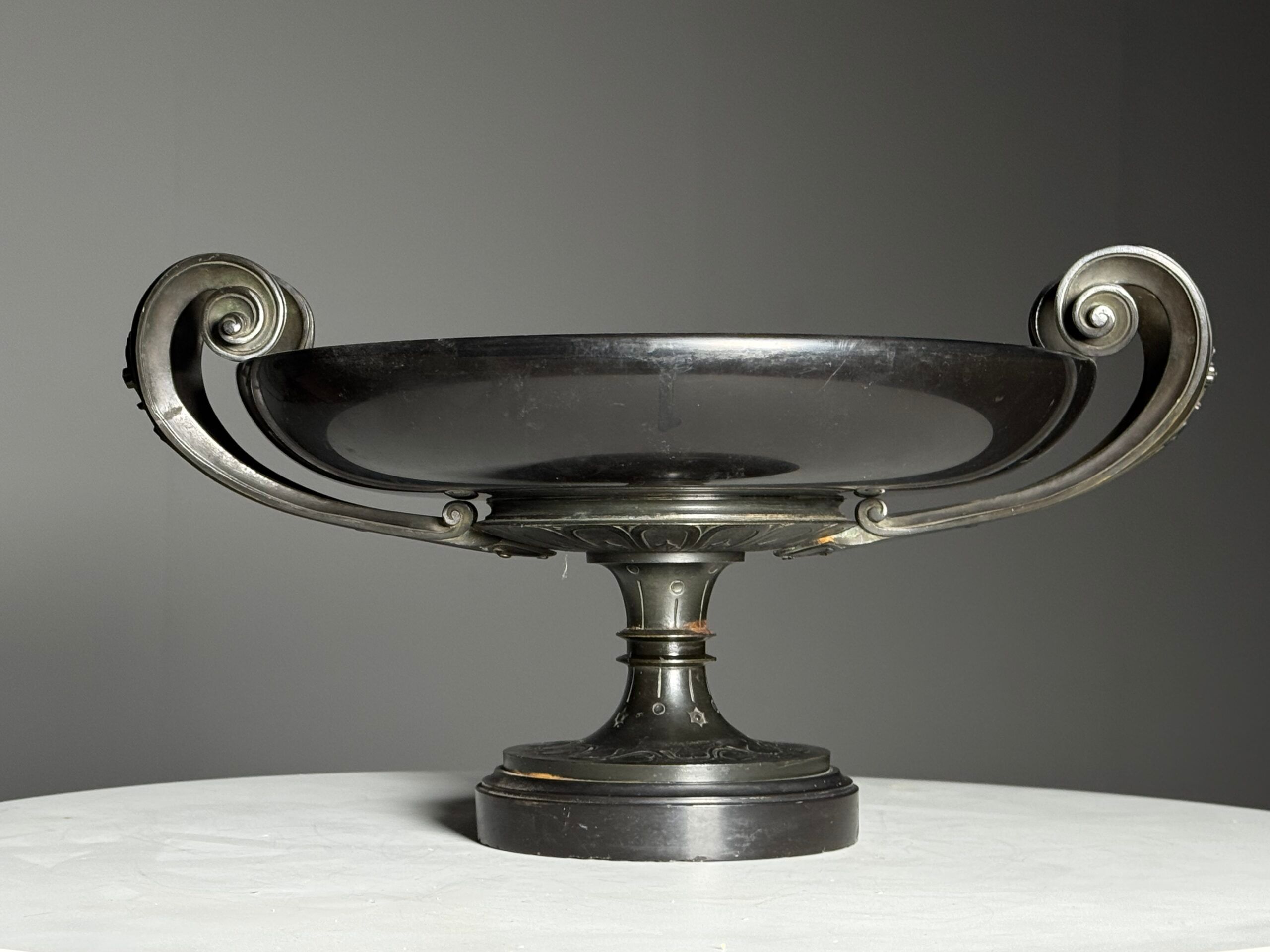 Tazza en bronze du 19ème siècle