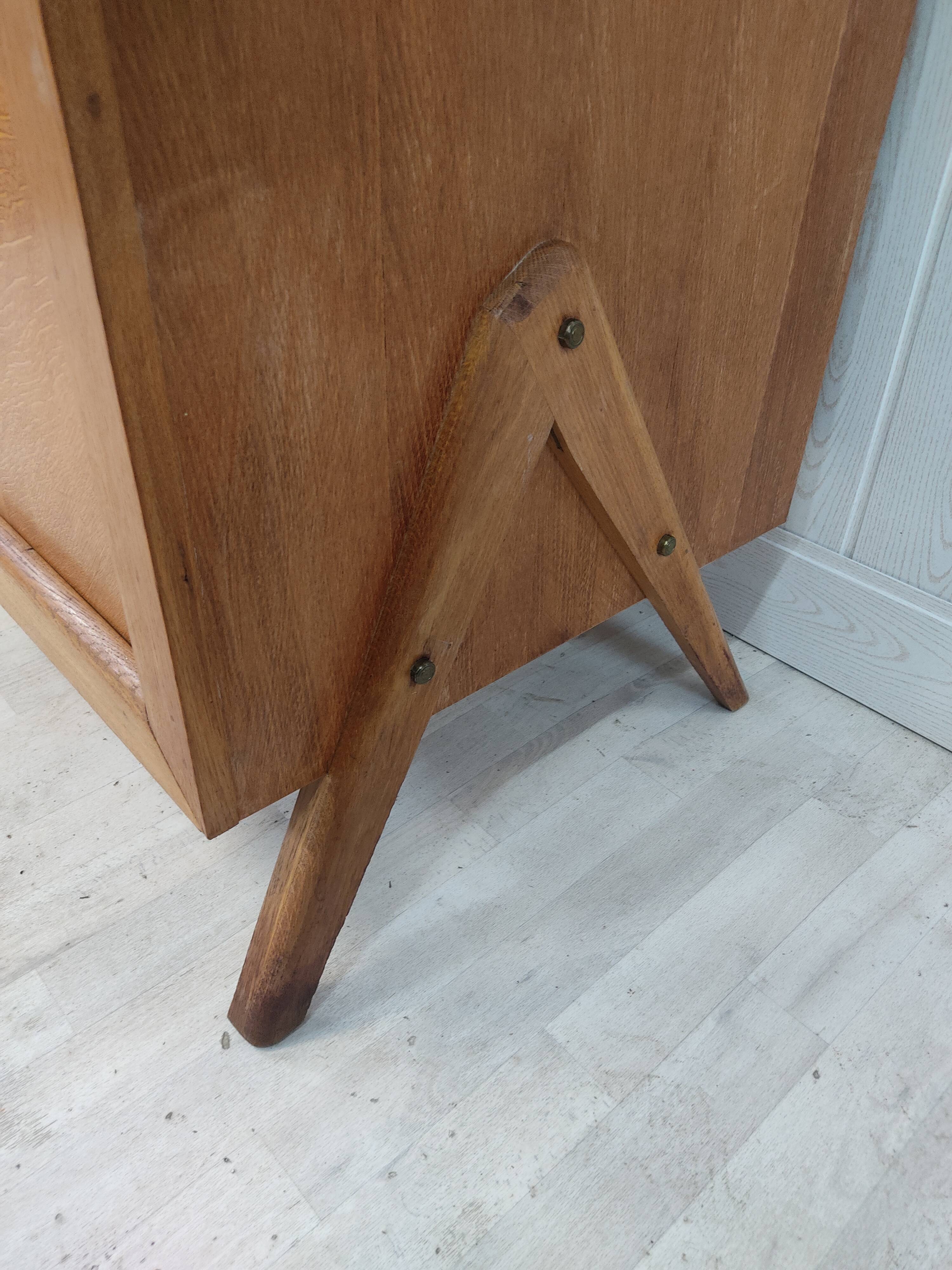 Wardrobe feet compass solid oak sliding doors