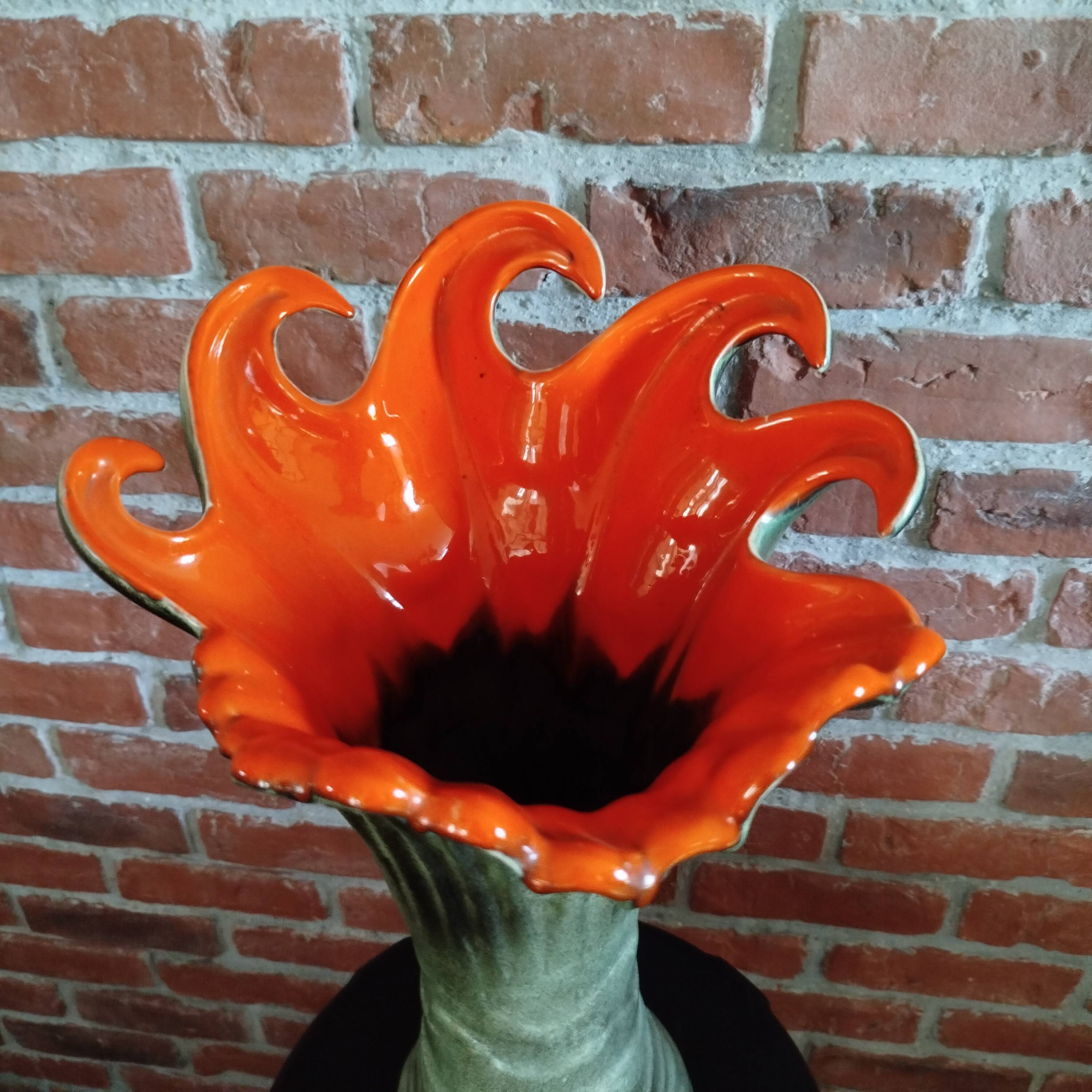Anemone vase from the 60s/70s.