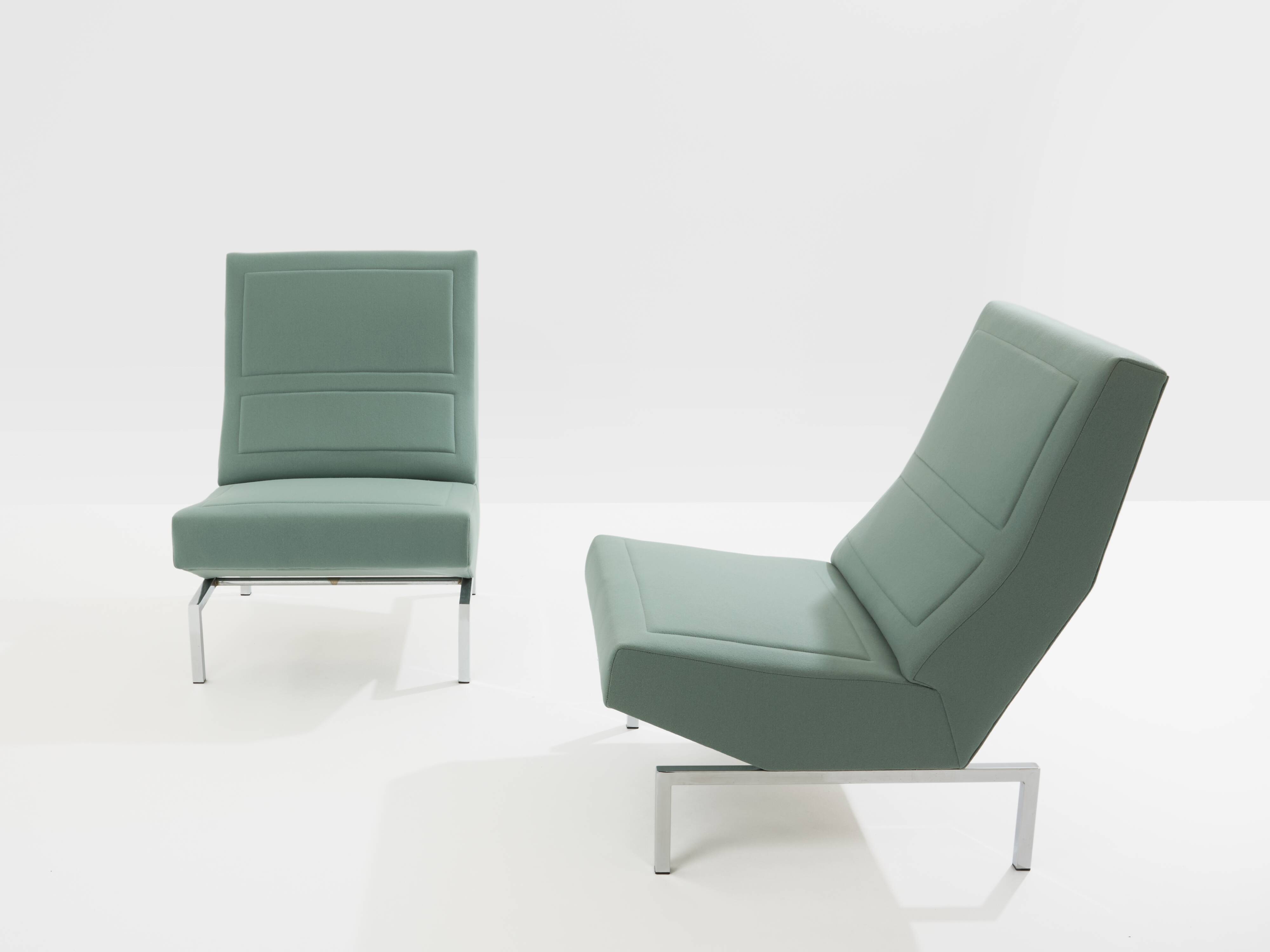 Pierre Paulin pair of CM236 satin chrome armchairs from 1960.