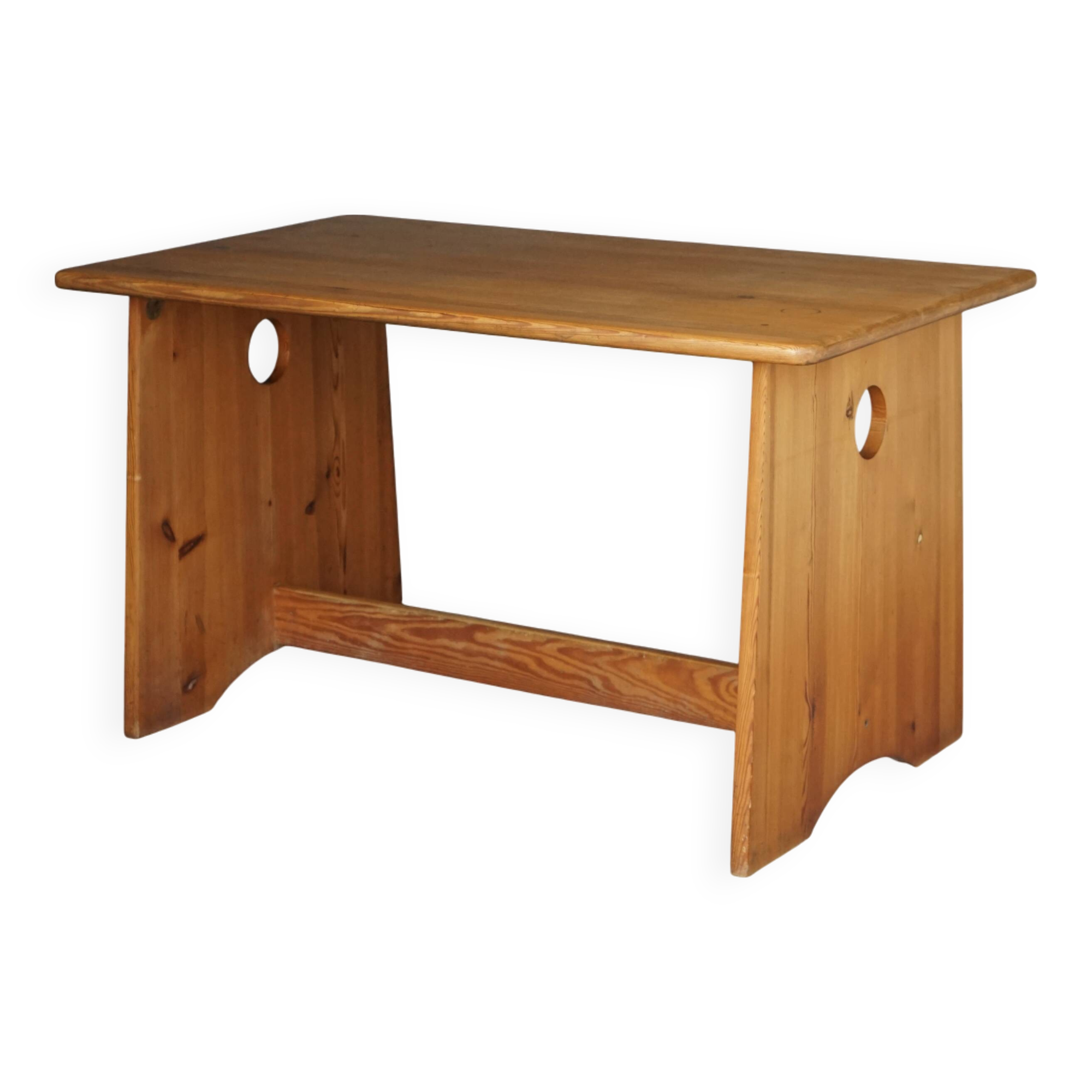 Table en pin suédois par Gilbert Marklund pour Furusnickarn Ab, années 1960
