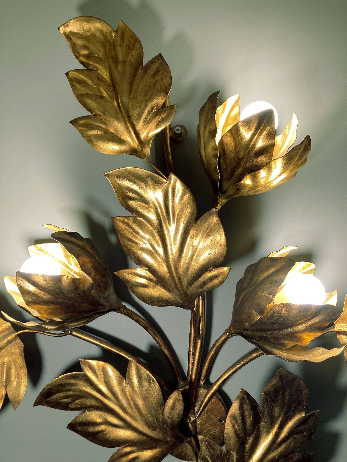 Hans Kögl wall light in gold metal 1970.