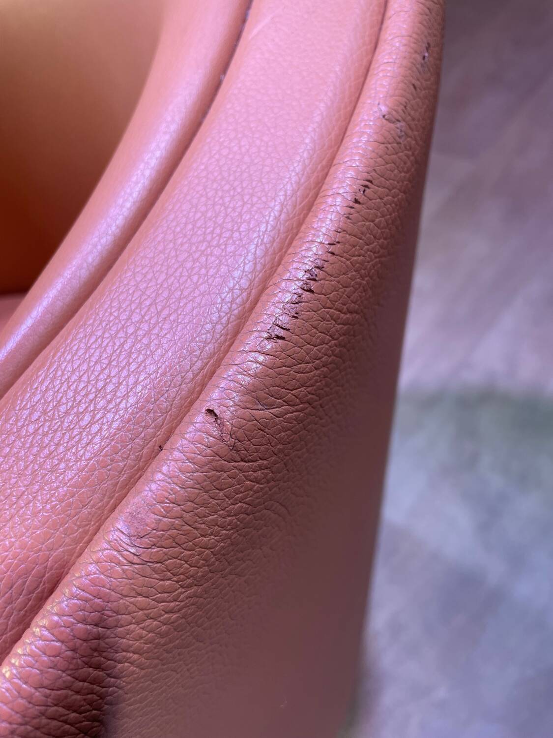 Rich armchair by Antonio Citterio moroso edition