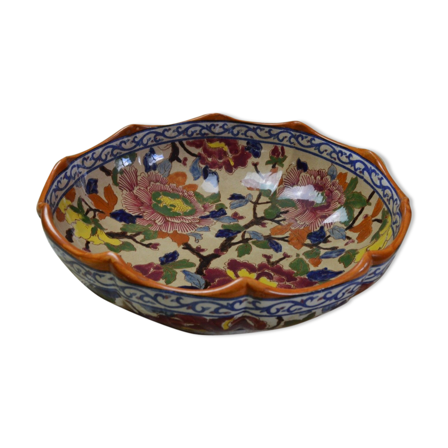 Deep dish Gien Peony 1938-1960