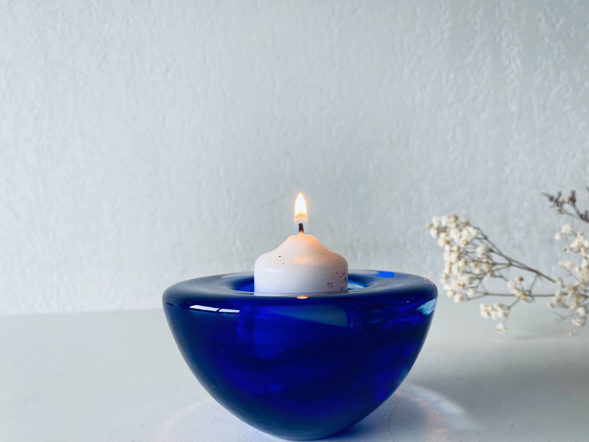 Bougeoir en verre bleu Kosta Boba