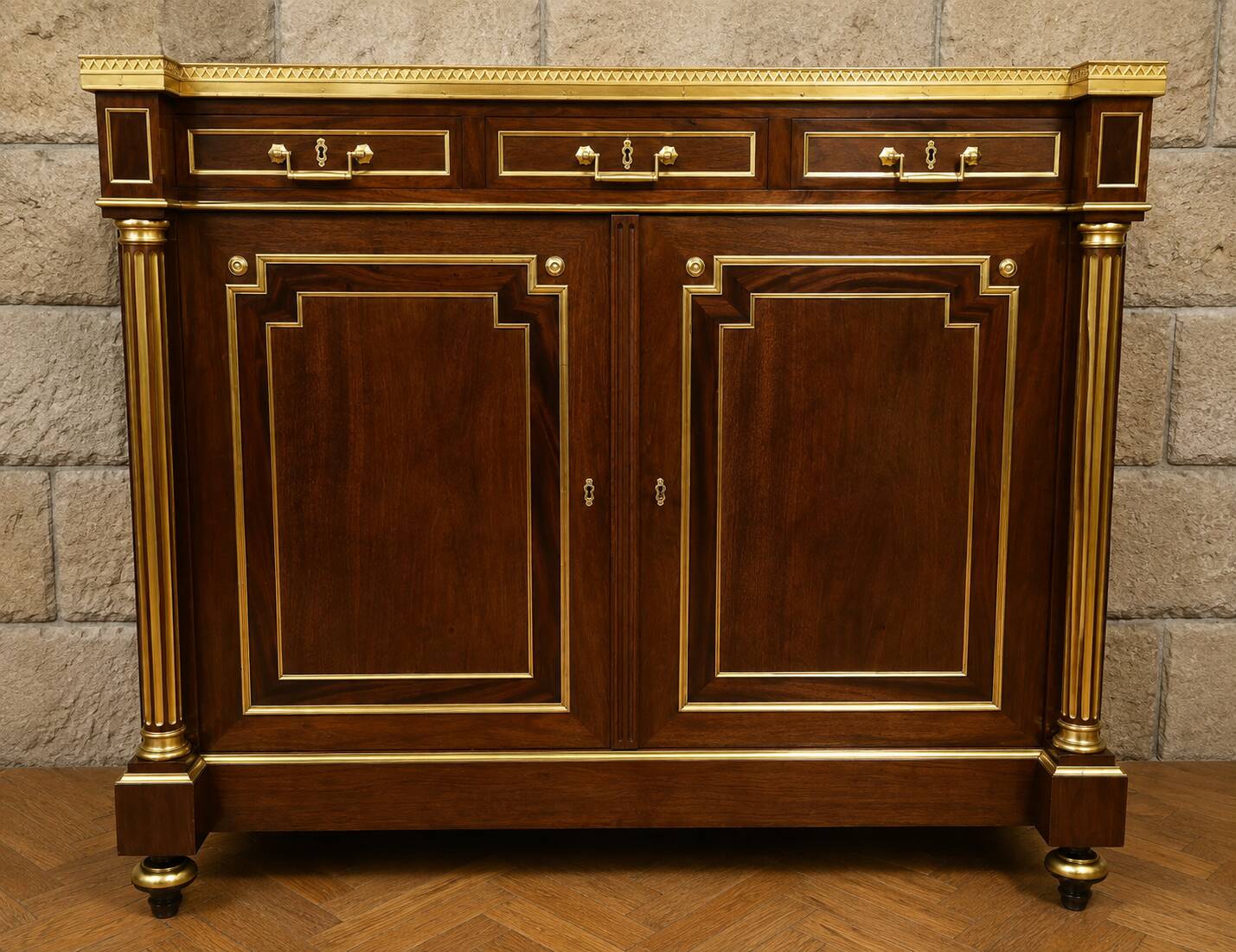 Important mahogany support table with gilded bronze – Marble top