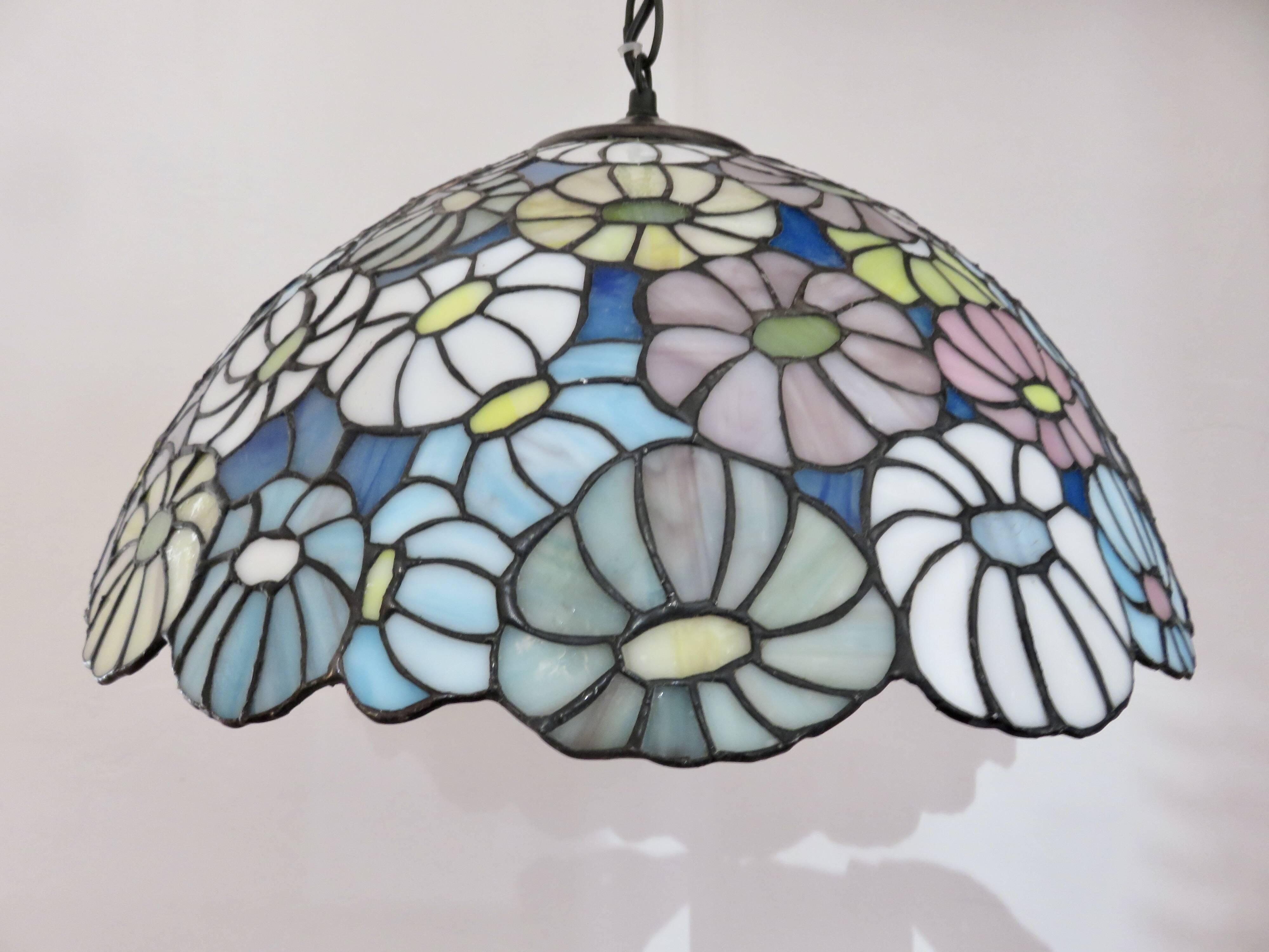 Tiffany glass paste floral suspension