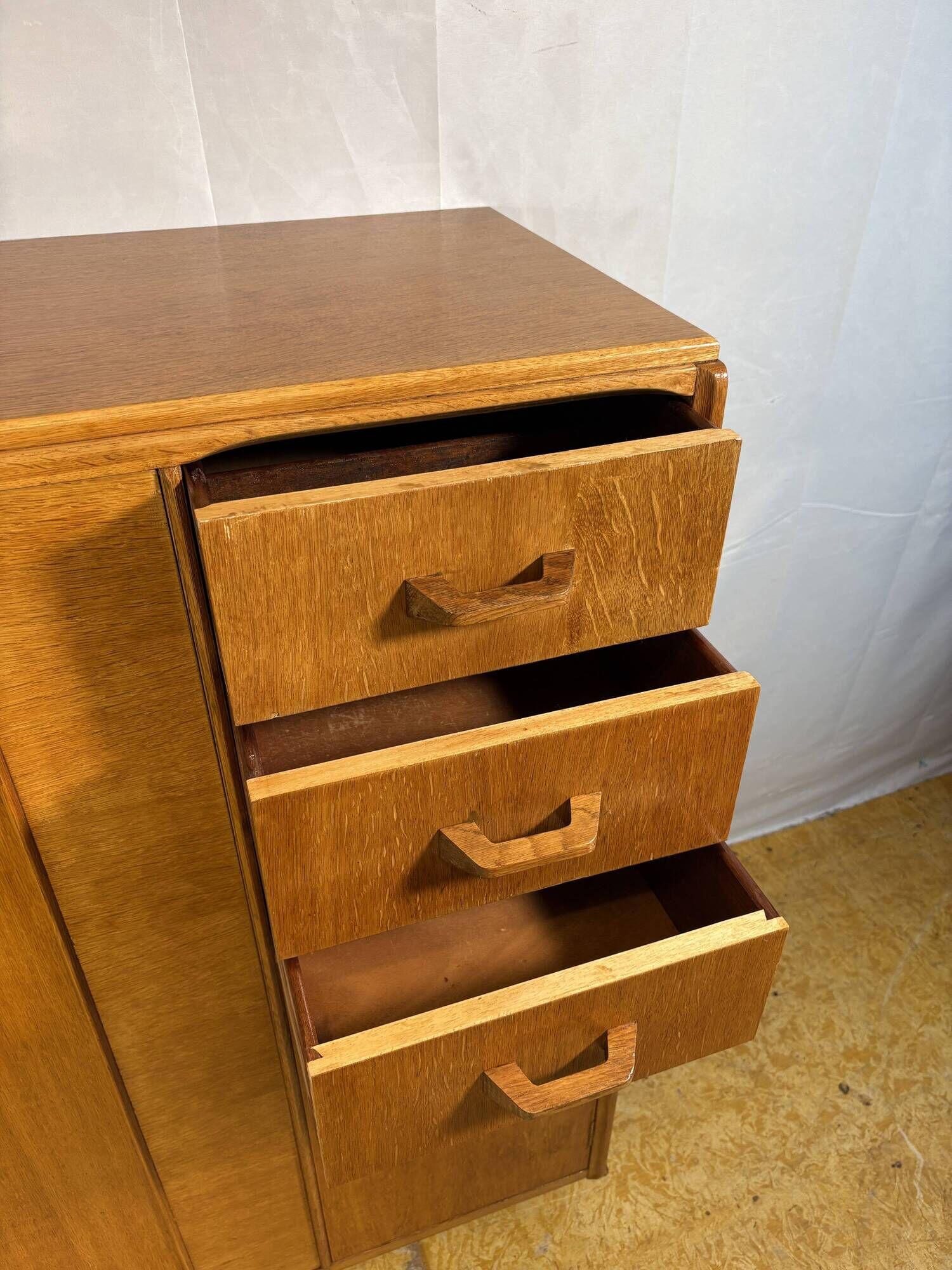 Mid-Century Retro Vintage Oak Compactum Gentleman’s Wardrobe by G Plan E. G