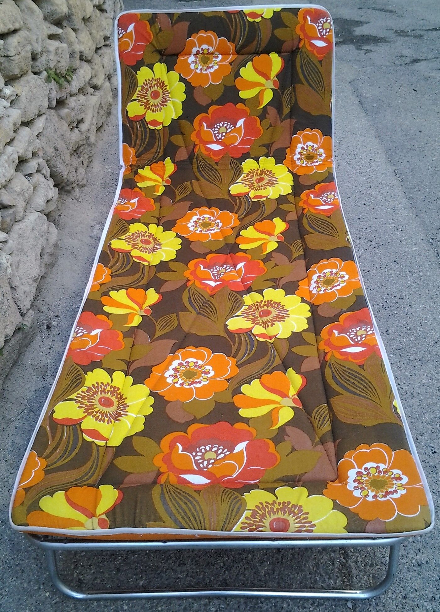 Sun lounger vintage bath 1970