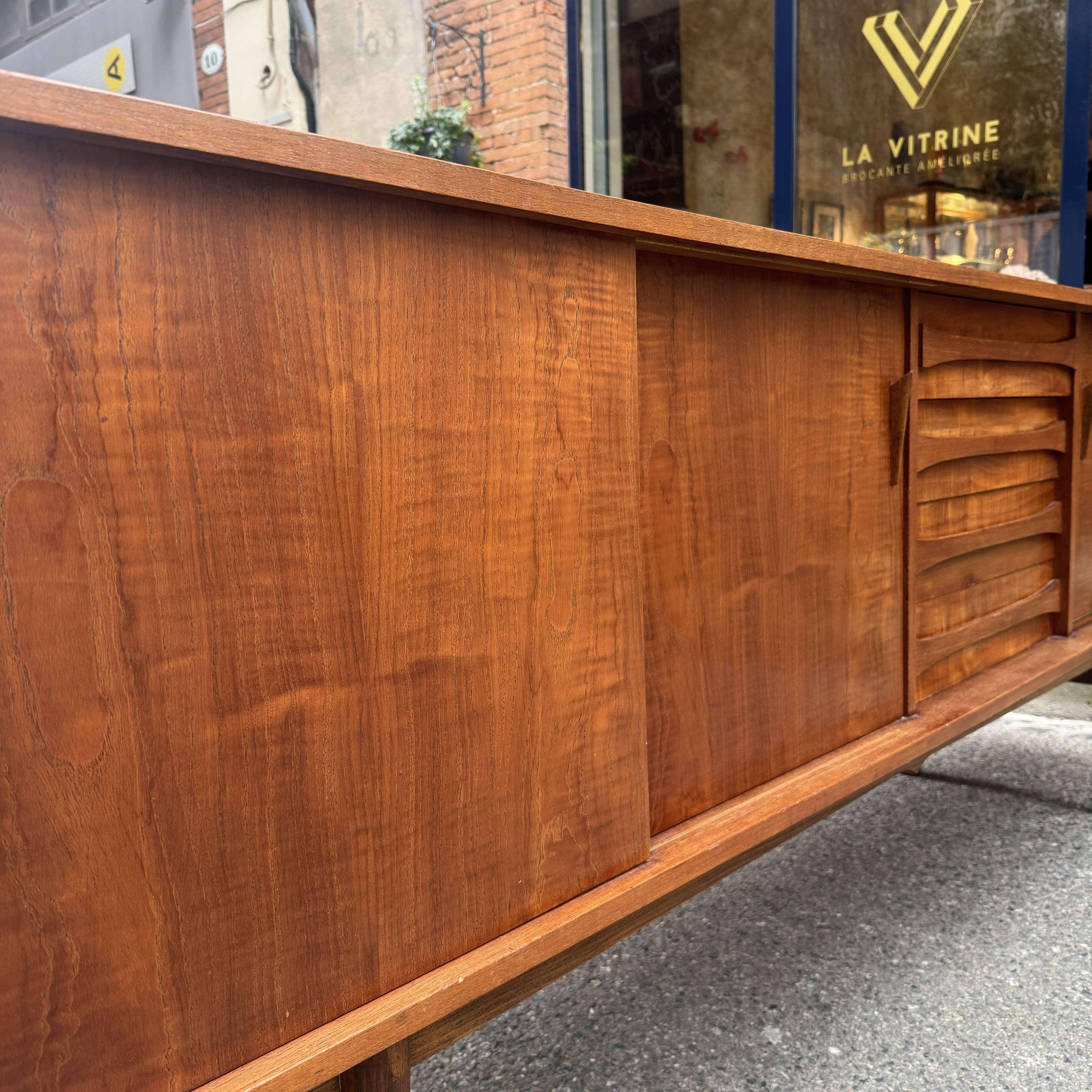 Scandinavian-style enfilade