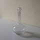 Carafe en verre ciselé