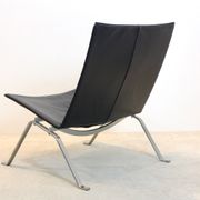 PK22 chair in black leather Poul Kjærholm for Fritz Hansen