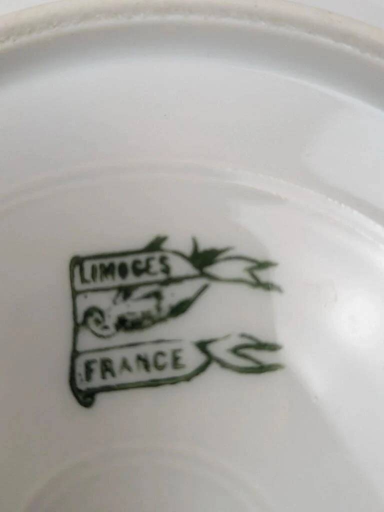 Set of 5 Limoges porcelain dessert plates in Art Nouveau style.