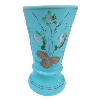 Vase ancien en opaline décor floral peint-seconde partie de 19 ème - h 25 cm