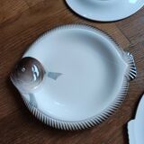 6 Longwy earthenware plates, Copenhagen model, in the shape of a fish