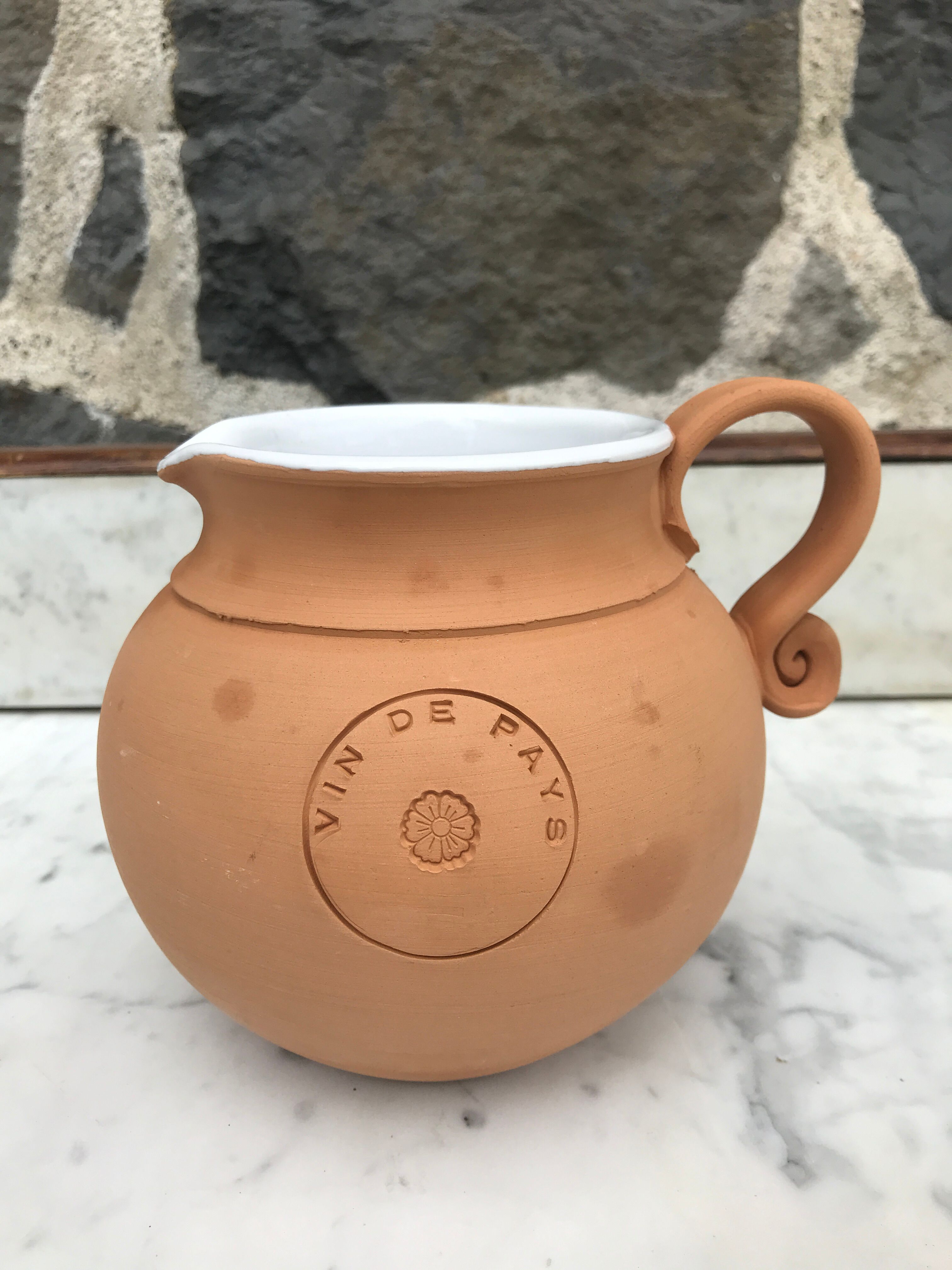 Country wine pticher