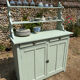 Buffet parisien vintage et son verrier vert d’eau