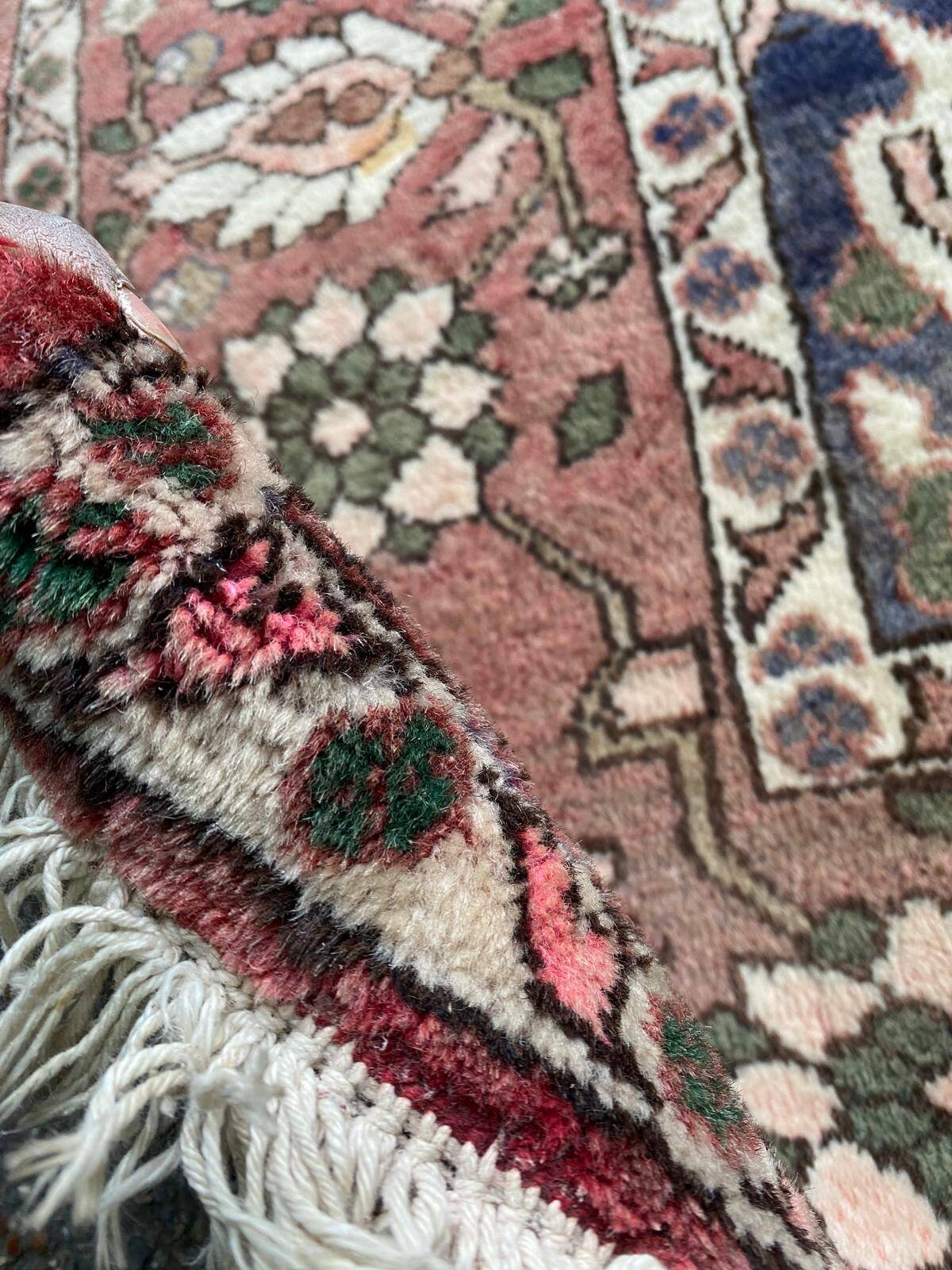 Tapis persan en laine peignée velours bordeaux 300x200