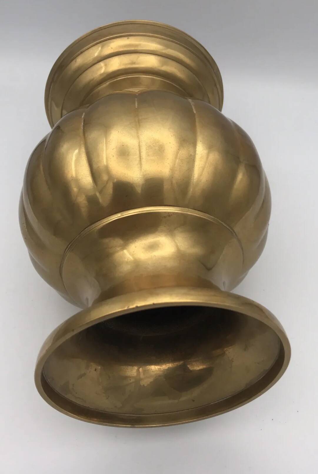 Vintage ball shape vase with godron in brass