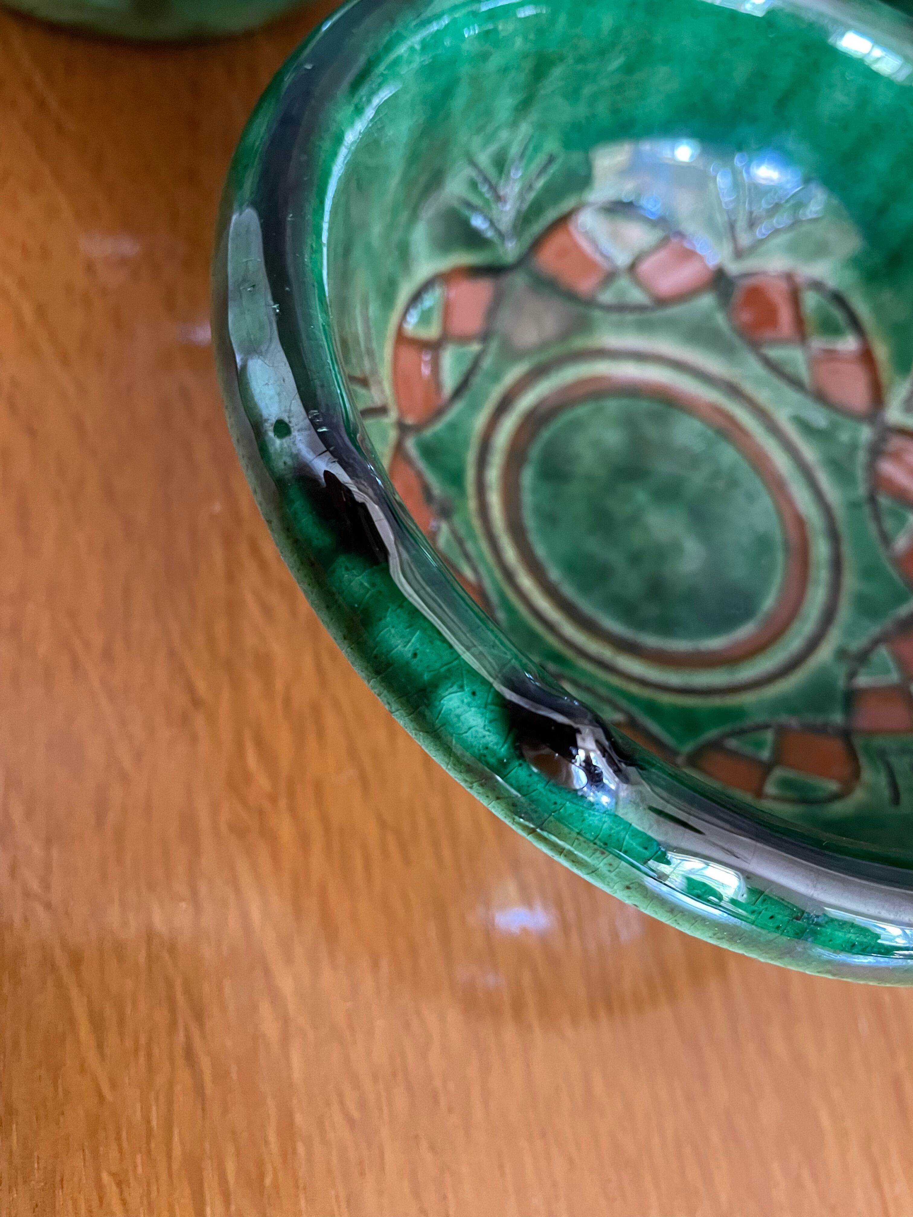 Green enamelled bowls from Ubeda