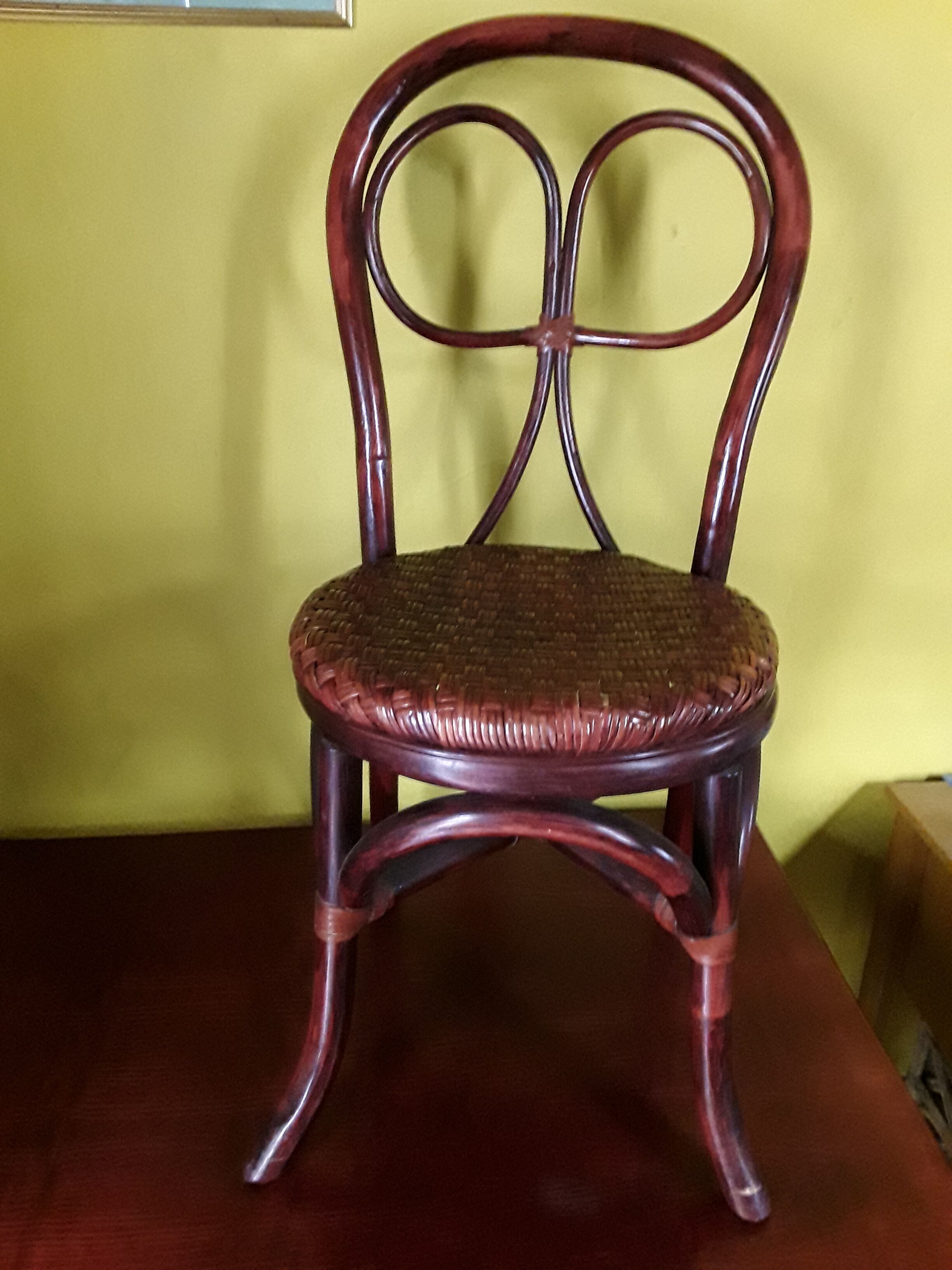 Desk and chair in rattan and vintage wood