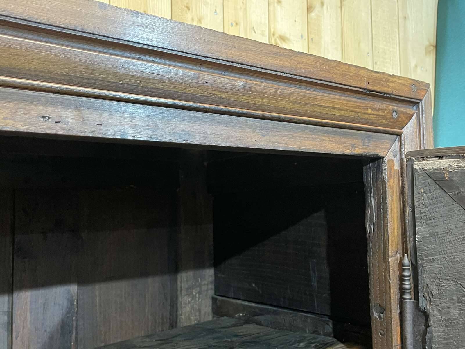 Armoire bretonne XIXème en merisier, chêne et châtaignier
