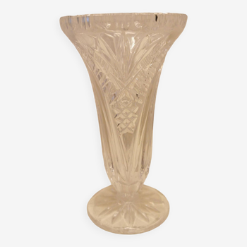 Chiseled crystal vase