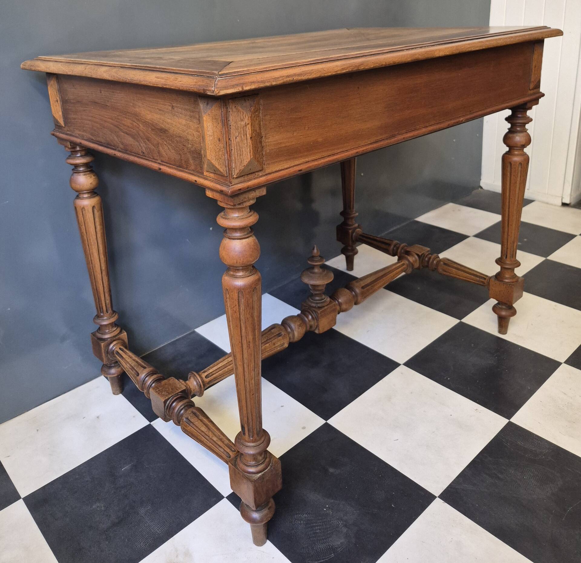 Ancienne table à écrire d'appoint bureau en bois massif