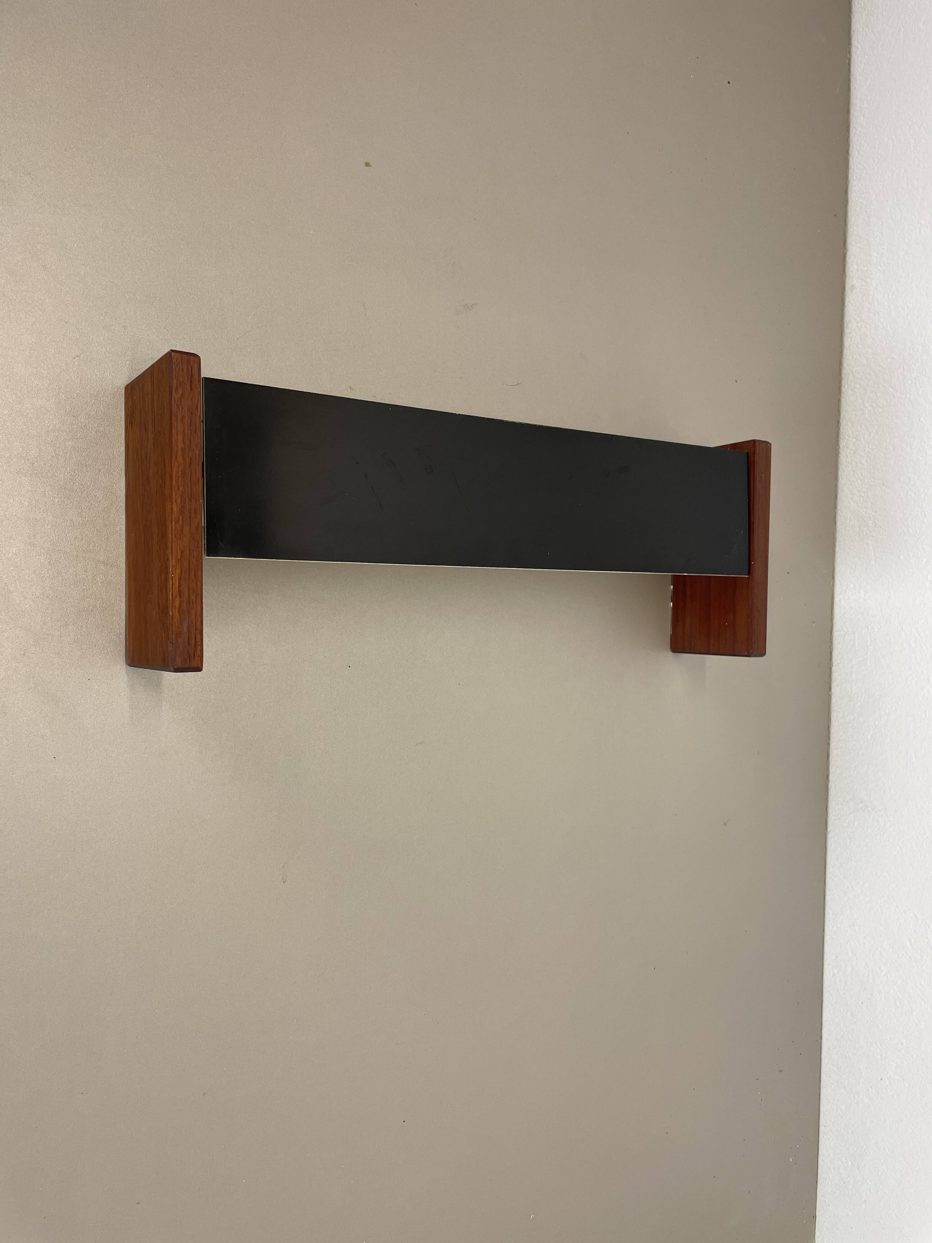 cubic Large 38cm Teak and Metal adjustable wall light element, Germany 1950s