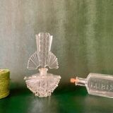 Art Deco perfume bottle in bohemian crystal engraved 1930