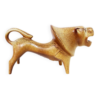 Modernist ceramic lion by Roberto Rigon