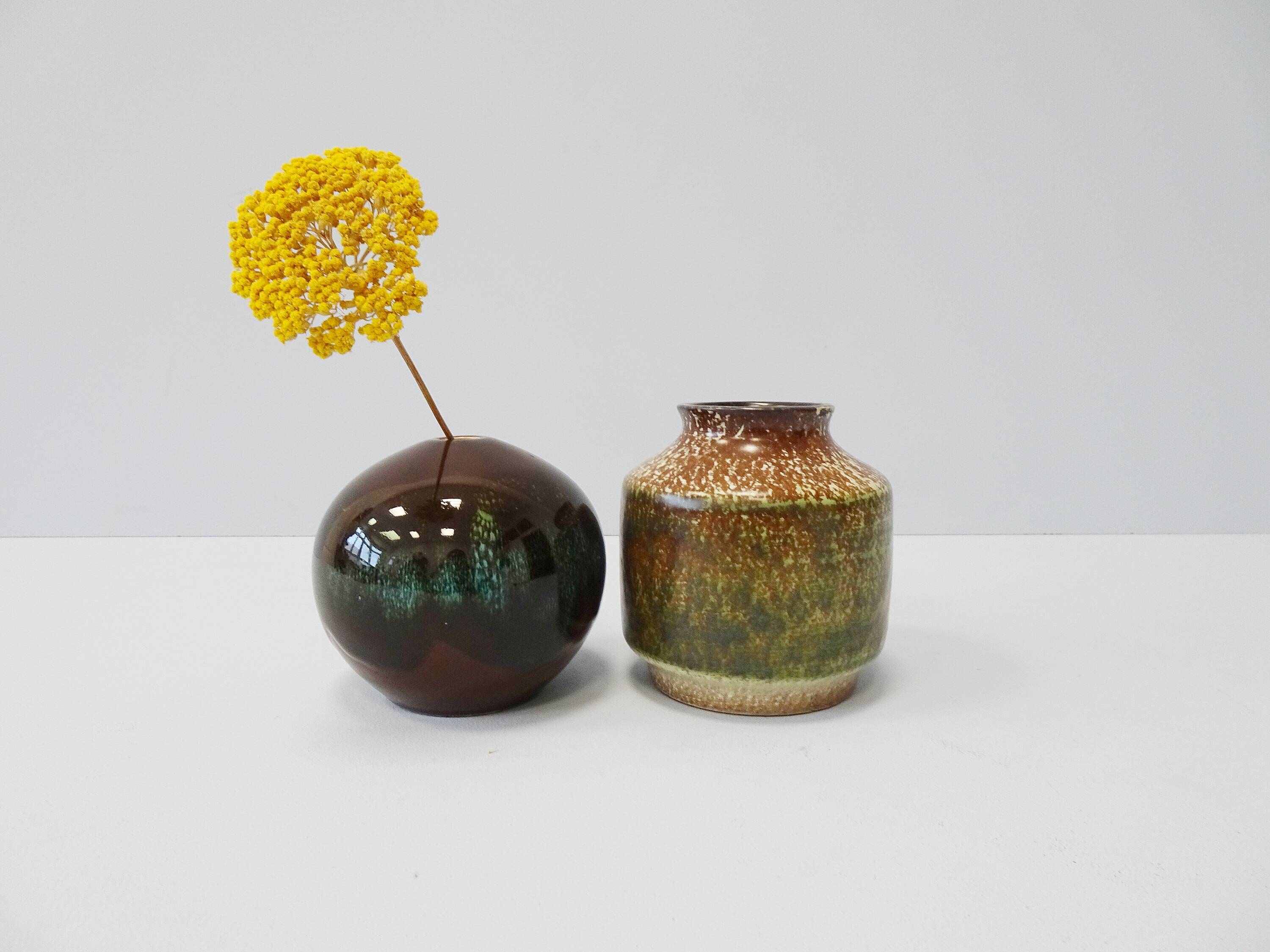 Ball solifleur in brown green ceramic