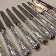 12 silver-plated dessert knives by Boulenger, Louis XV style, half-rich.