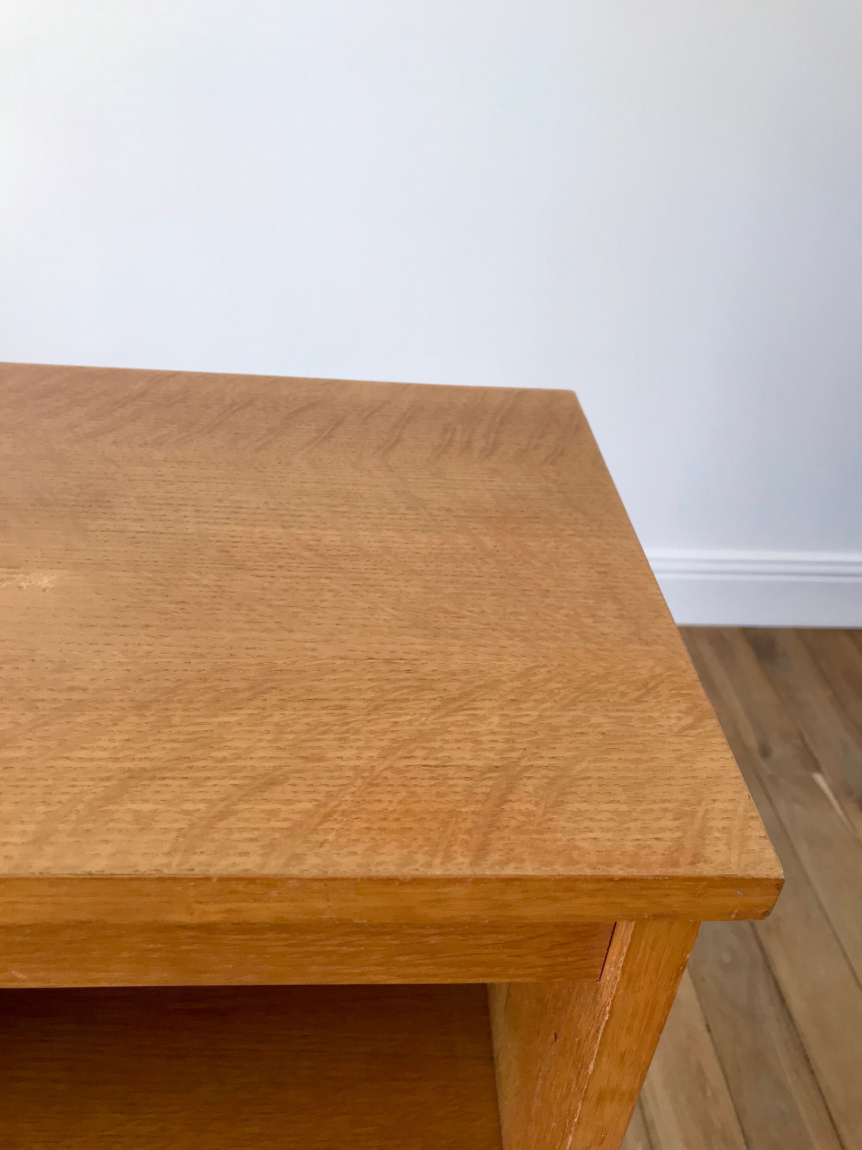 Storage in oak veneer 50s