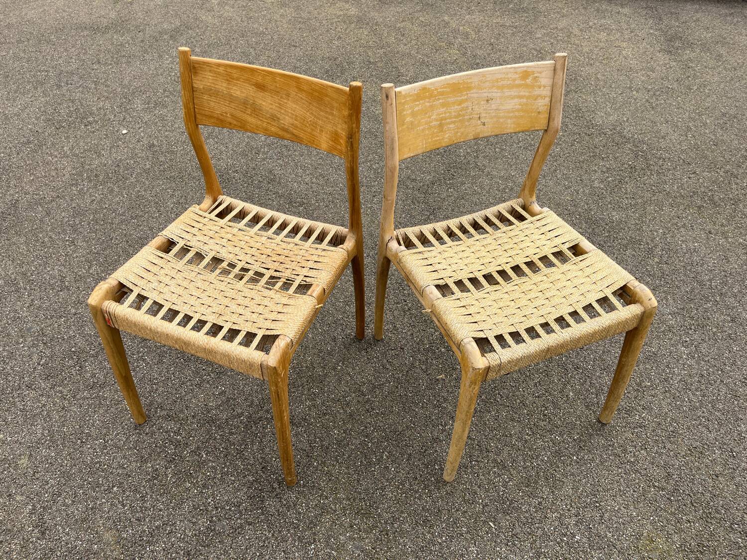 Pair of vintage Havana model chairs for Condorzio Sedie Frueli, Italy. 1960s
