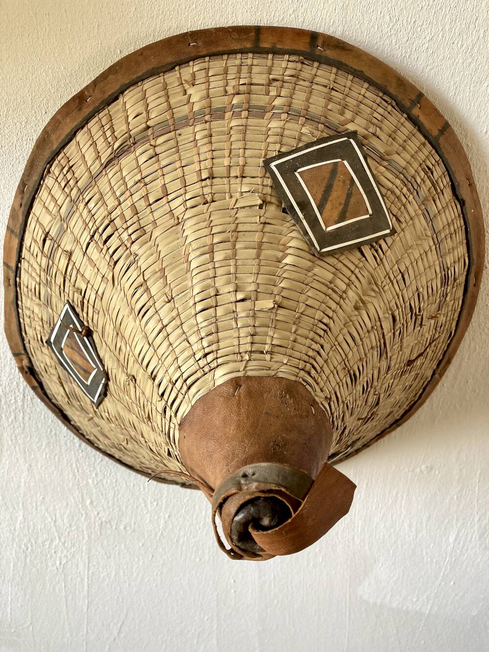 Duo de chapeaux traditionnels Peuls (Tingandé), Afrique de l'Ouest