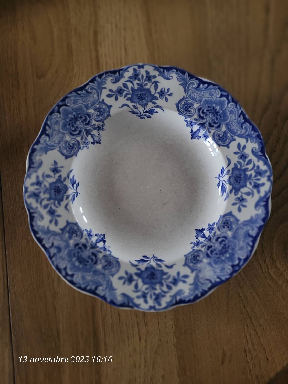 4 assiettes creuses Dordrecht Boch Frères La Louvière