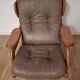 Fauteuil pivotant en bois et cuir, Pays-Bas années 70