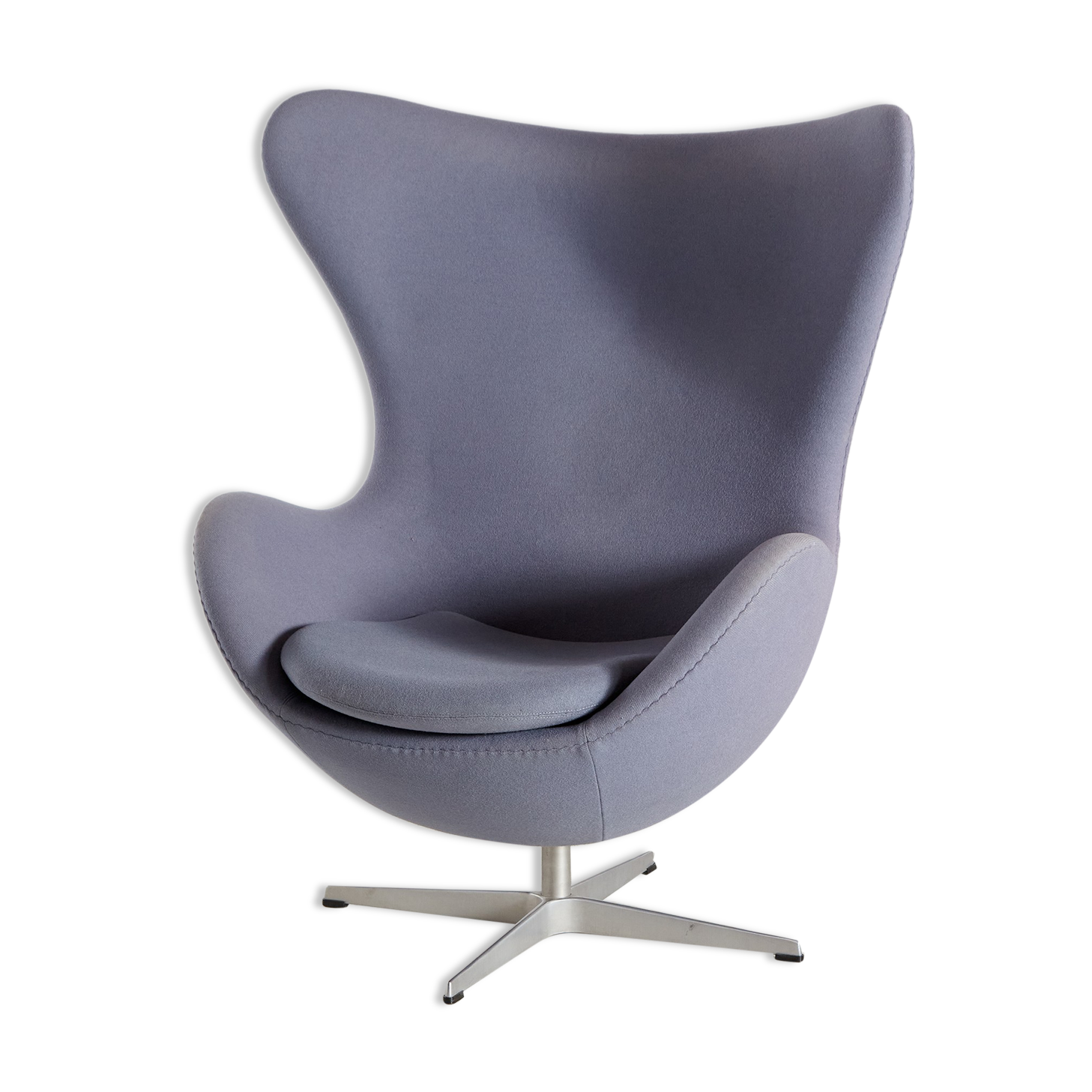 Egg chair by Arne Jacobsen for Fritz Hansen