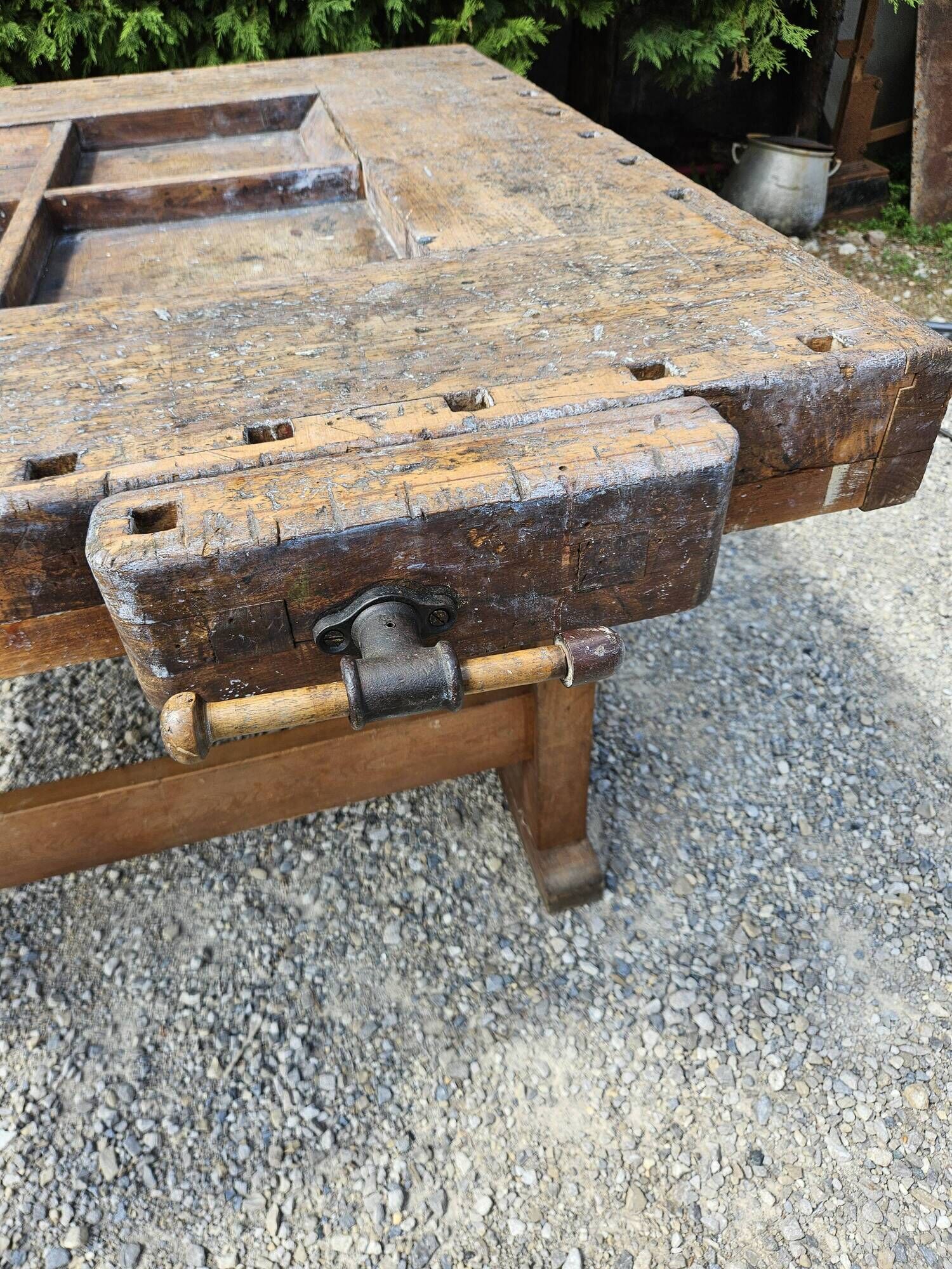Établi ancien de sculpteur