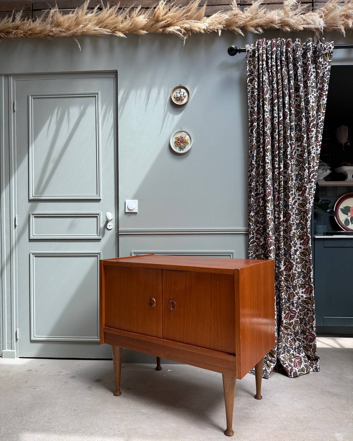Petit buffet scandinave en teck