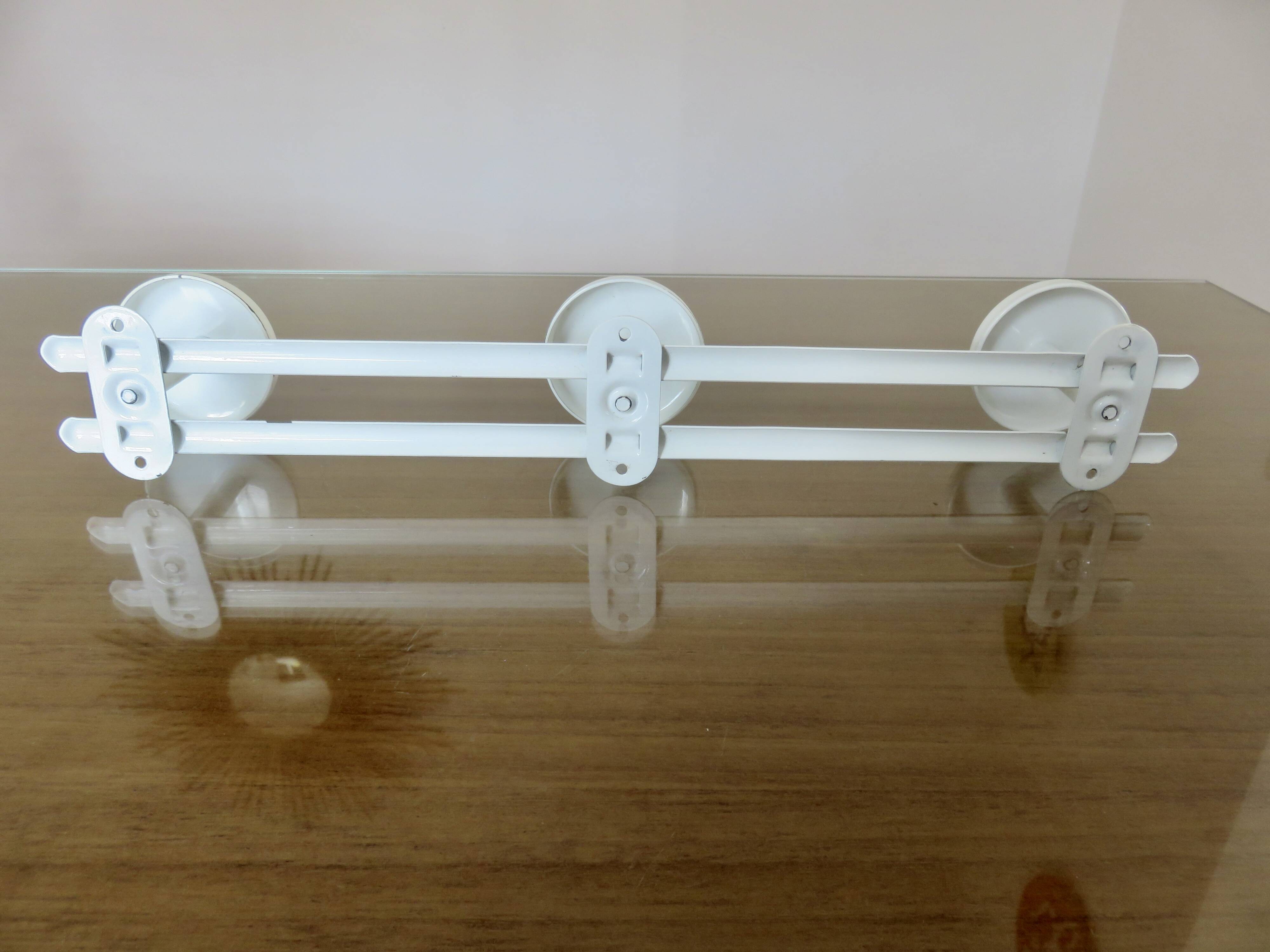 White lacquered metal wall coat rack, 3 hooks, 70s-80s